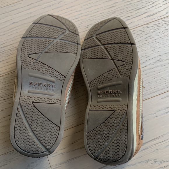 Youth sperrys - Picture 4 of 4